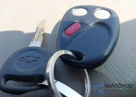 2004 Chevrolet Silverado 1500 Z71 z USA, uszkodzony, nr VIN 2GCEK13T641343742